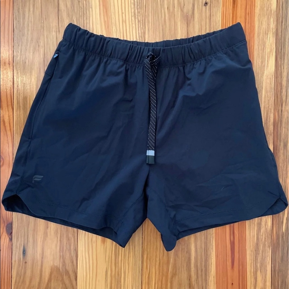 Fabletic Men shorts size small 5” inseam